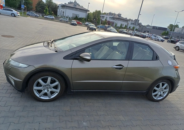 Honda Civic cena 20000 przebieg: 275000, rok produkcji 2005 z Warszawa małe 37